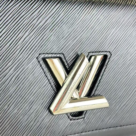 Louis Vuitton Black Epi Leather Twist MM Shoulder Bag - Picture 7 of 9